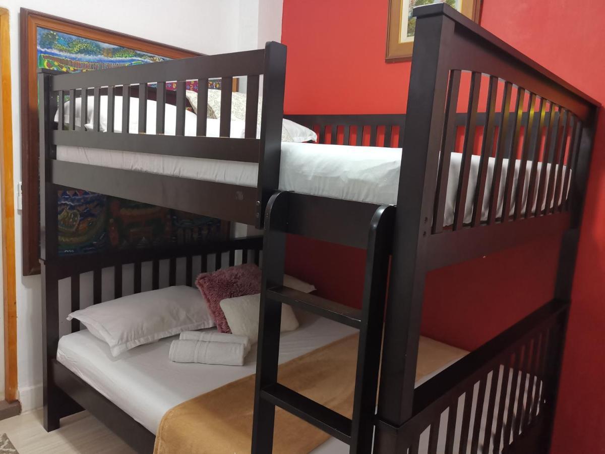 Country Bug Inn Tagaytay City Extérieur photo