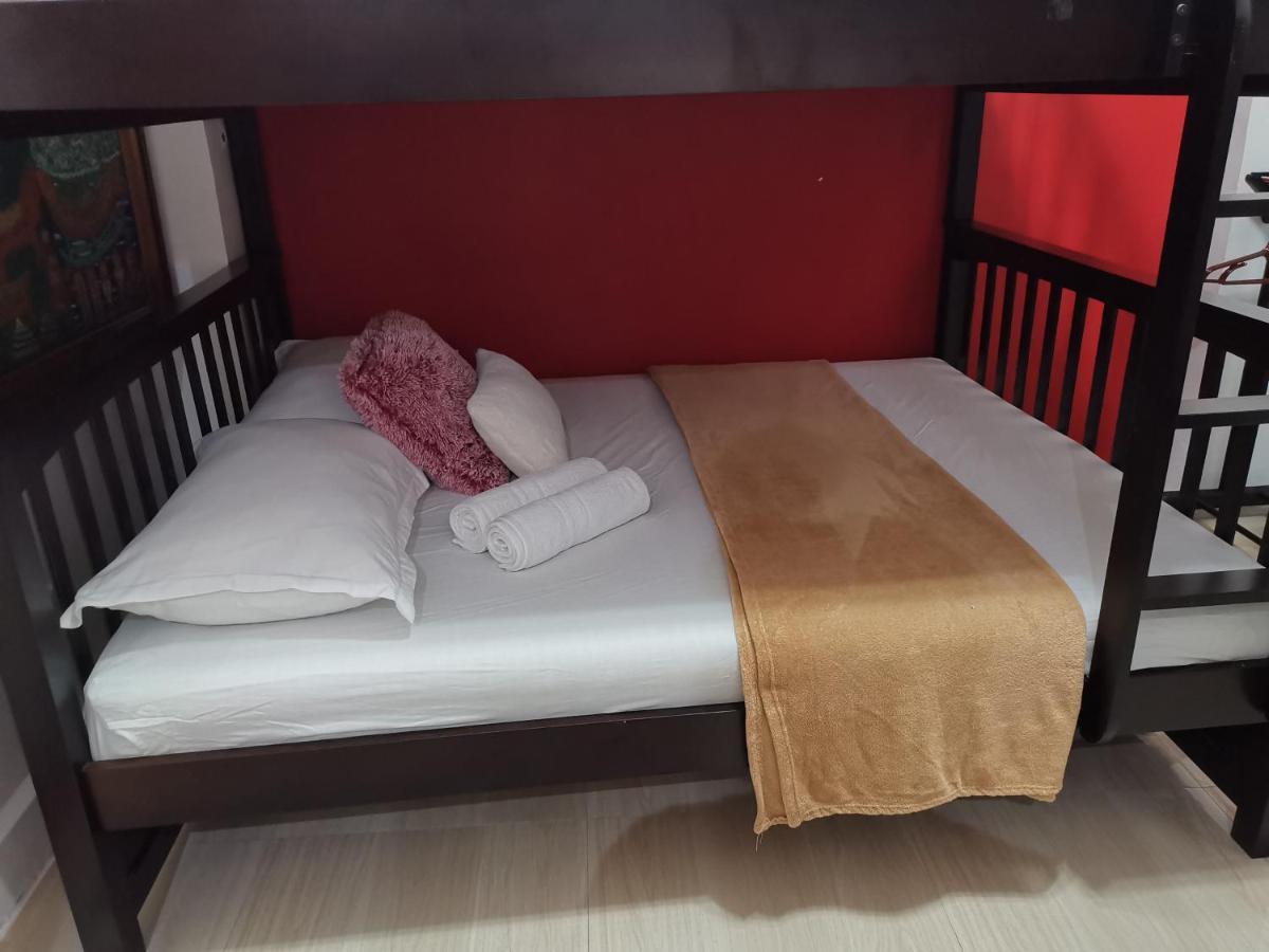 Country Bug Inn Tagaytay City Extérieur photo